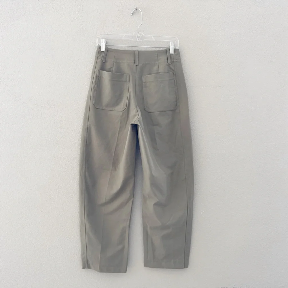 Athleta Skyline Barrel Pants 4 Olive Green Casual Sporty Minimalist Comfort Chic - Picture 6 of 14